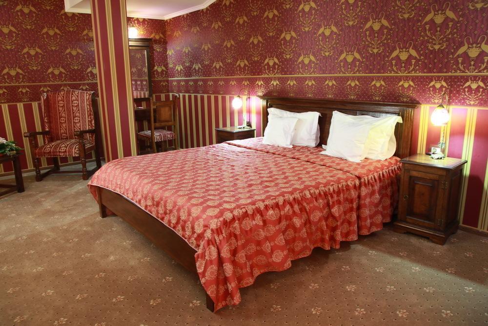 Hotel Majestic Iasi Quarto foto