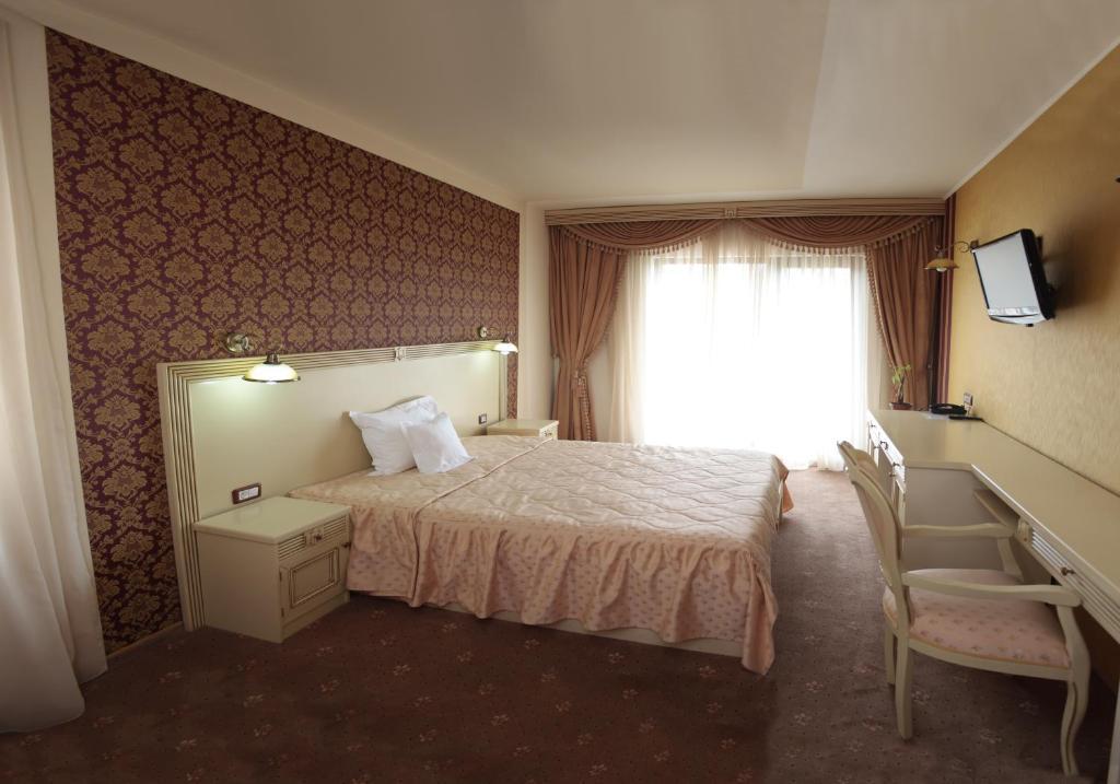 Hotel Majestic Iasi Quarto foto